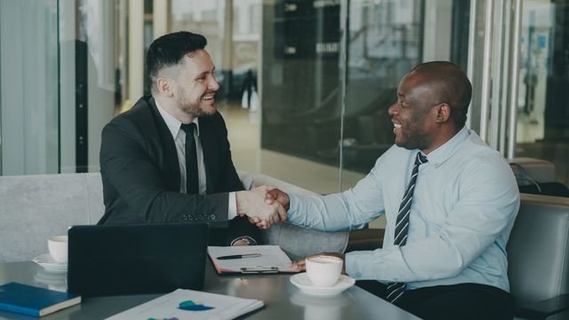 How IT Contractors Can Unlock Hidden Opportunities Beyond Traditional Job Boards?