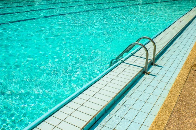 Why Perth Pool Owners Are Rethinking How They Maintain Their Backyard Swimming Pools?